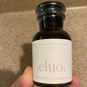 Eluo mask and brush from the fall Jilly box